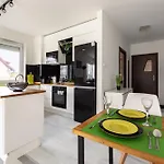 Marine By Bookinghost Appartement *