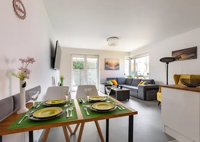 Marine By Bookinghost